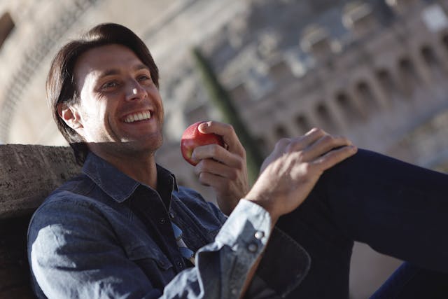 The Impact Of Diet On Teeth Whitening: How Nutrition Shapes Your Smile